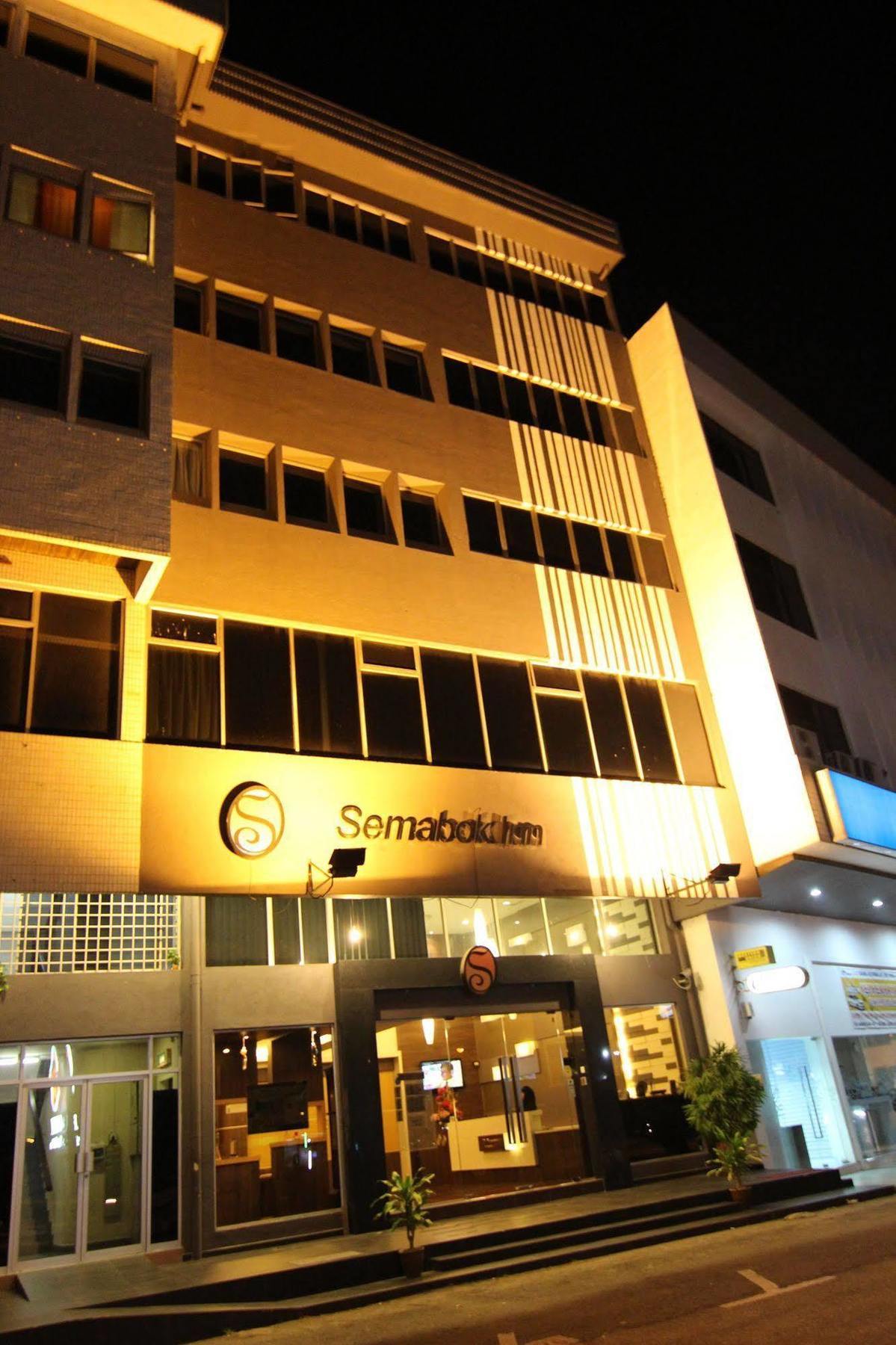 Hotel Zamburger Cheese Melaka Екстер'єр фото